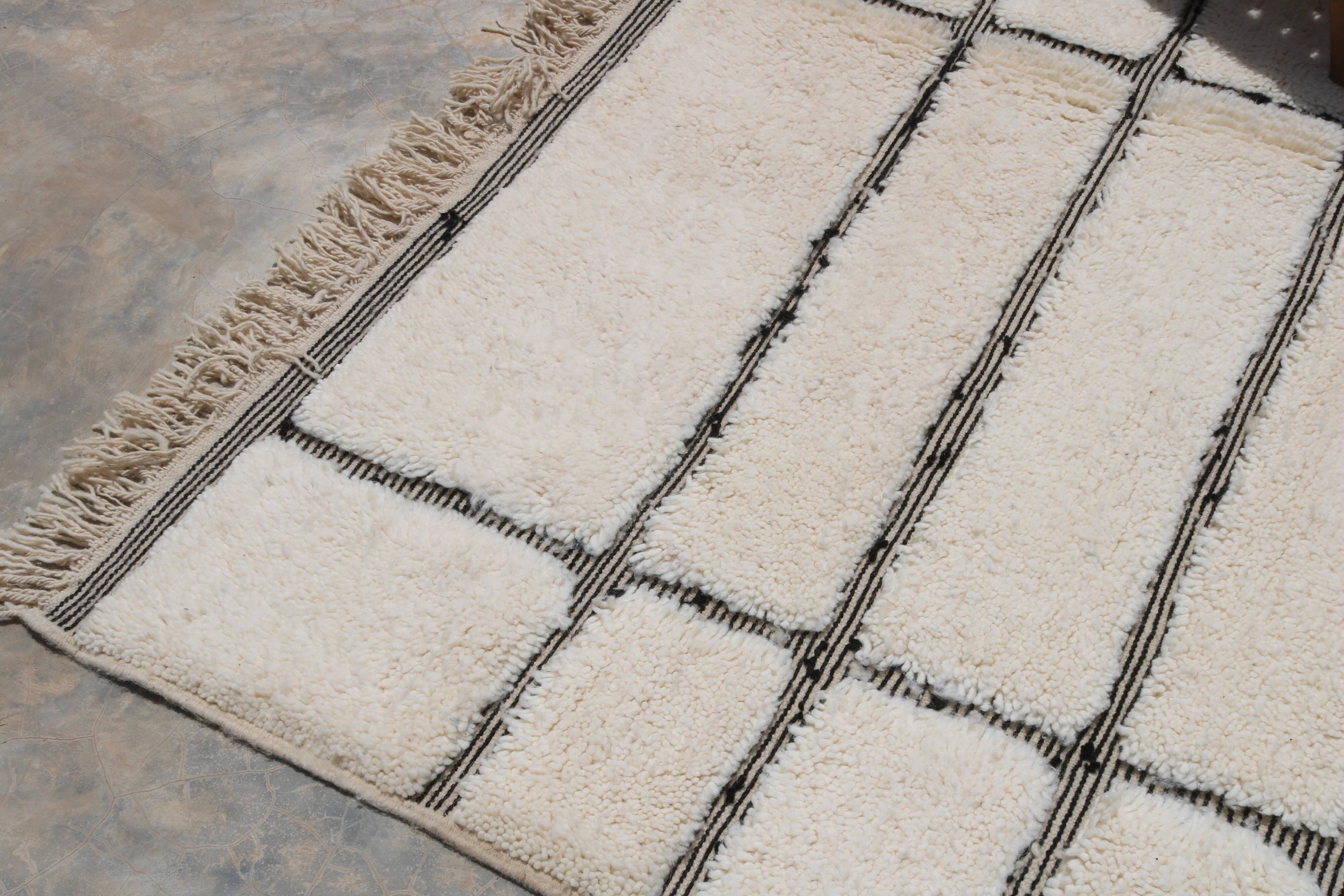 Large Beni Ouarain rug, 310 x 210 cm - G1023