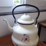 Enamelled sheet metal kettle
