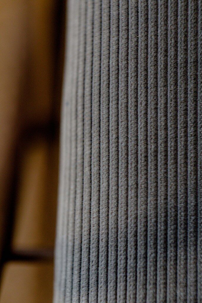 Folding velvet chair