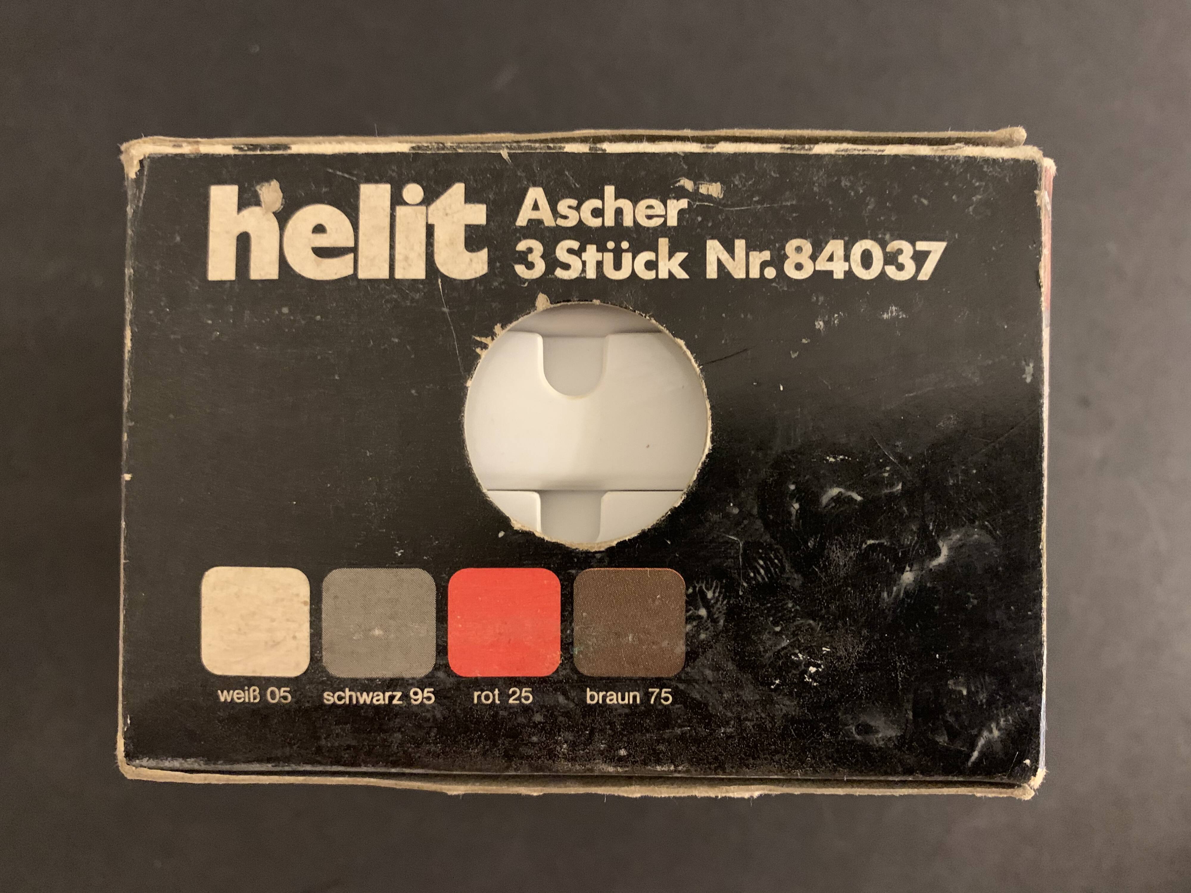Walter Zeischegg's set of 3 white ashtrays for Helit 1970