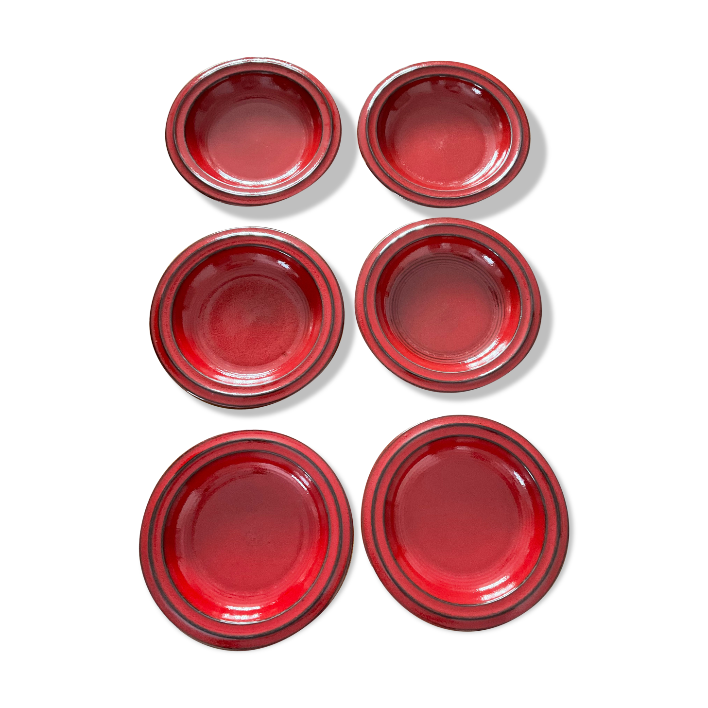 6 assiettes en grès rouge vintage
