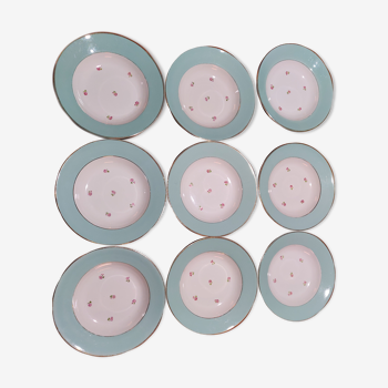 Hollow mint-coloured plates decorated with Saint Amand flowers