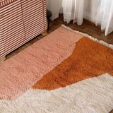 Handmade natural wool rug, size 200 x 300 cm