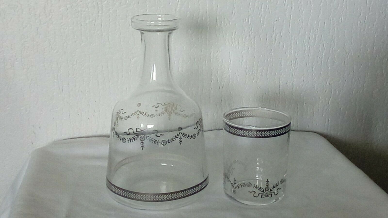 Night service carafe and silver lisere glass louis xvi style