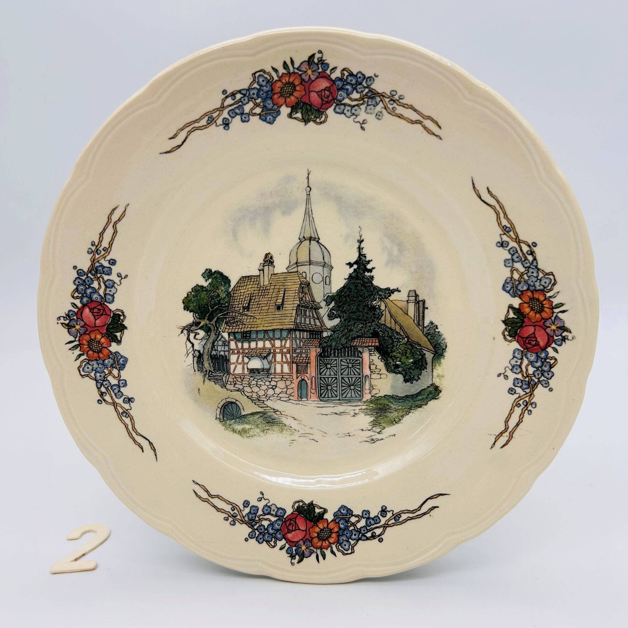 6 dessert plates "Obernai" from the Sarreguemines pottery.