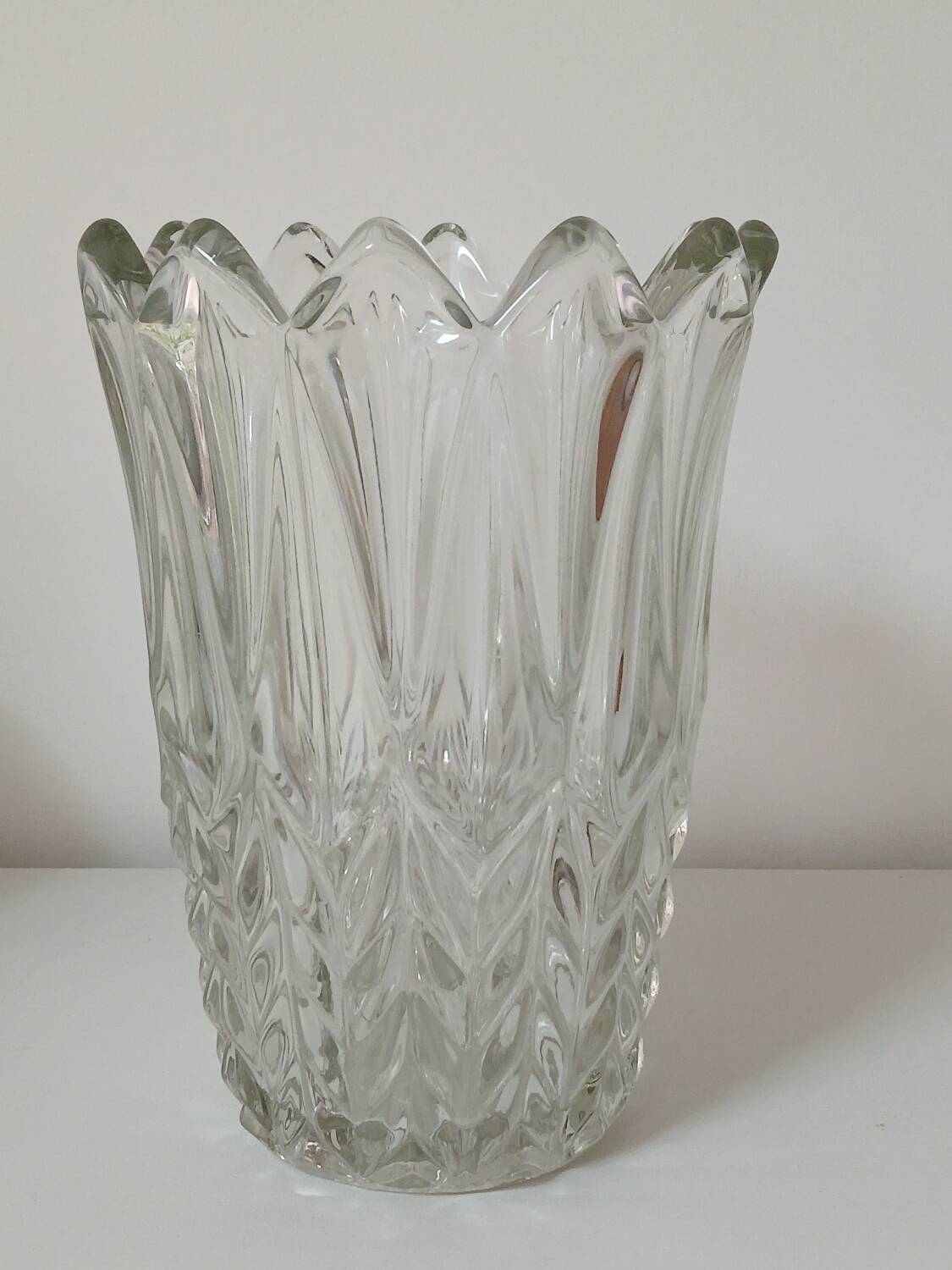 Glass vase, "wheat ears" motif