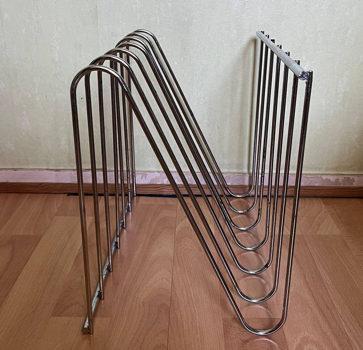 Z magazine rack 1970