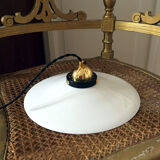 Suspension opaline