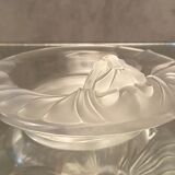 Cup decorated with lion's head signed Lalique