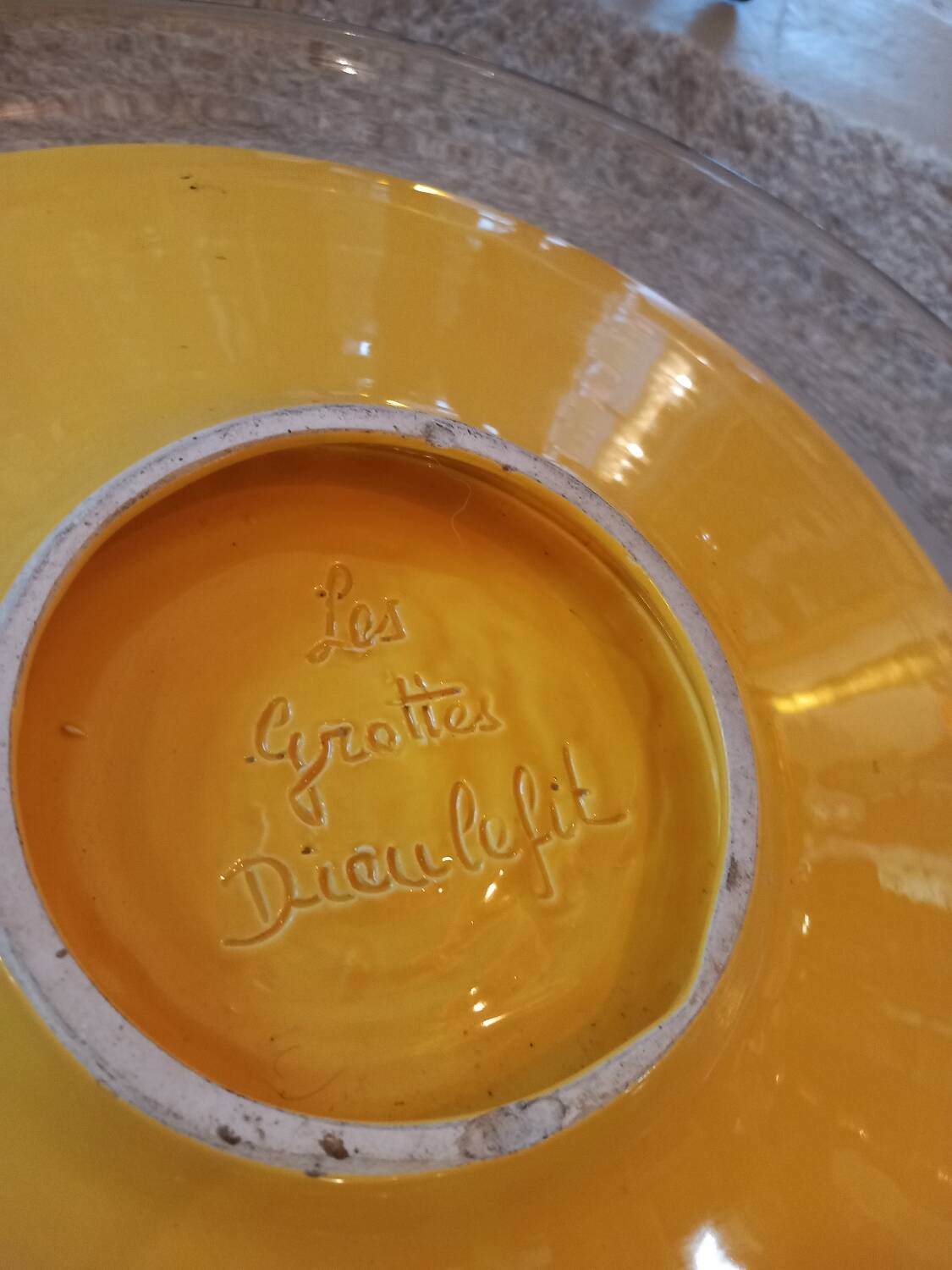 Large round dish. Dieulefit Caves. Vintage