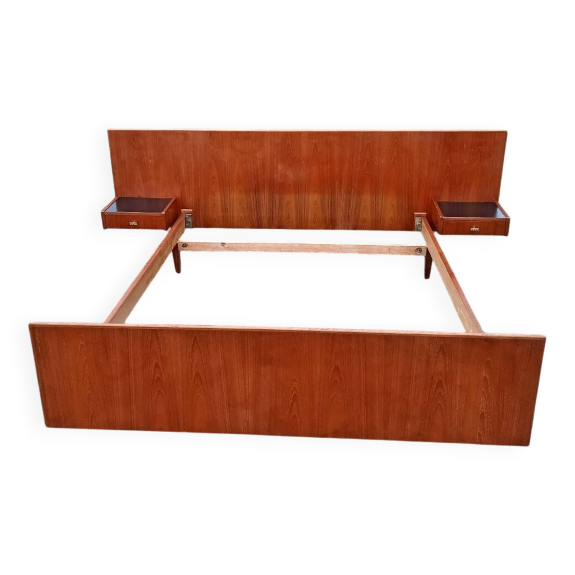 Scandinavian vintage bed