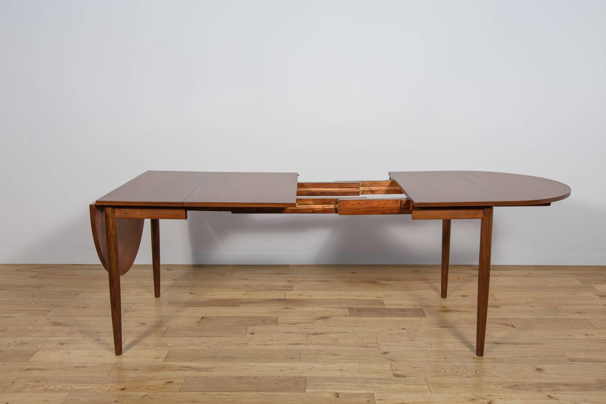 Table à manger extensible en teck et palissandre des années 1960, Danemark.