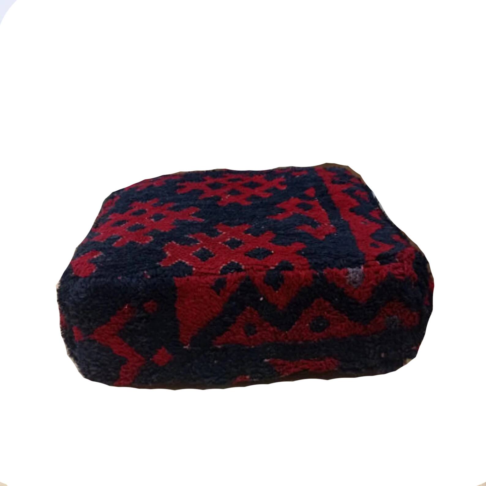 Handmade Berber pouf in wool 60 X 60 X 20 CM