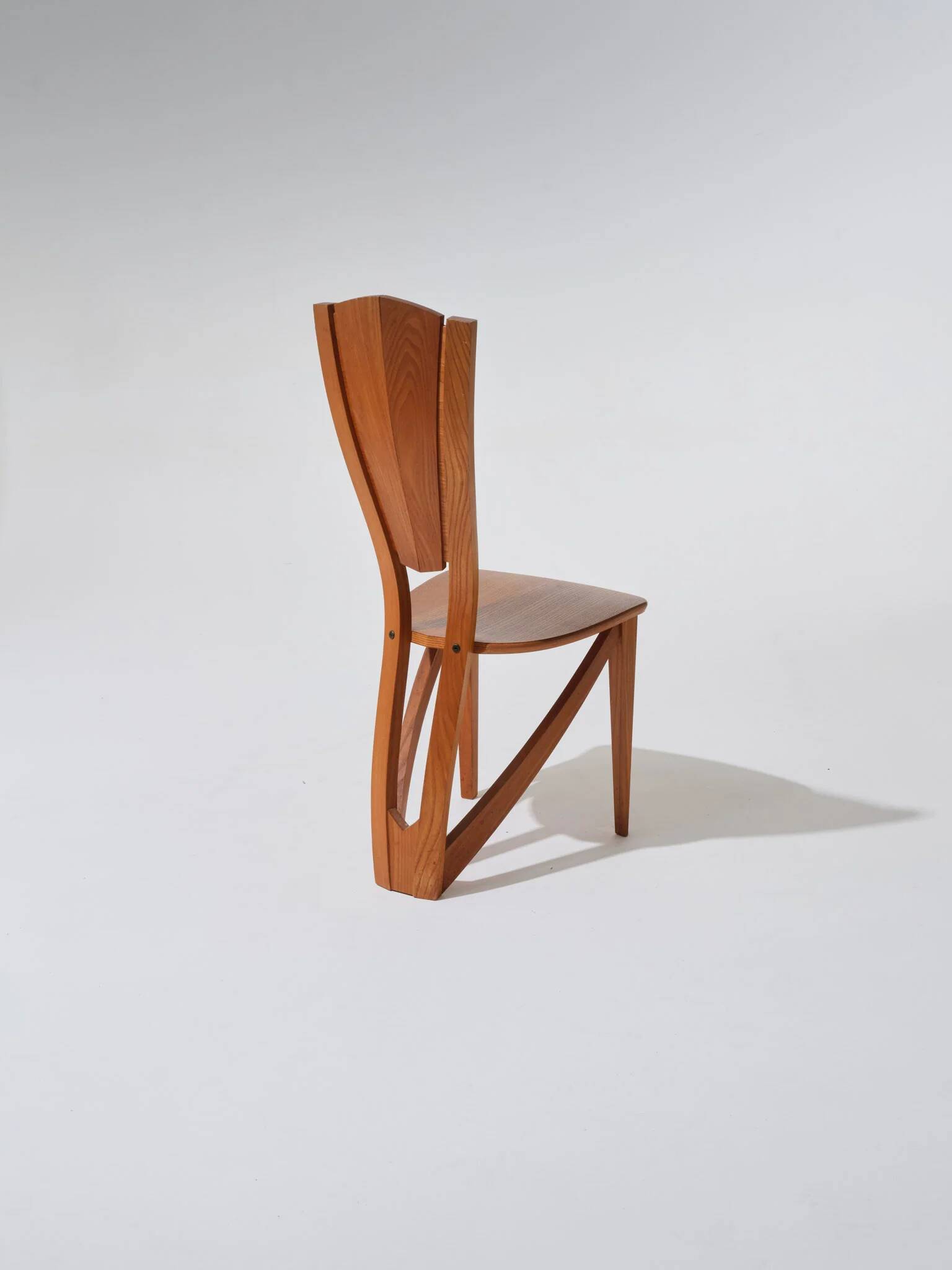 Set of 4 solid elm chairs, Maison Seltz, 1980s