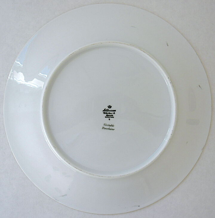 Bavarian porcelain dessert service with floral decoration. Around 1960.