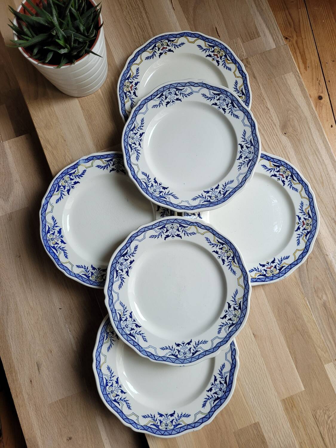 Set of 6 Villeray de Luneville dessert plates