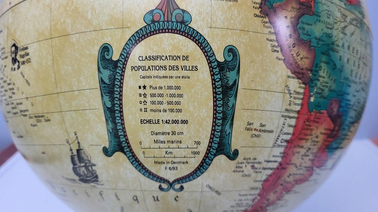 Scanglobe terrestrial globe
