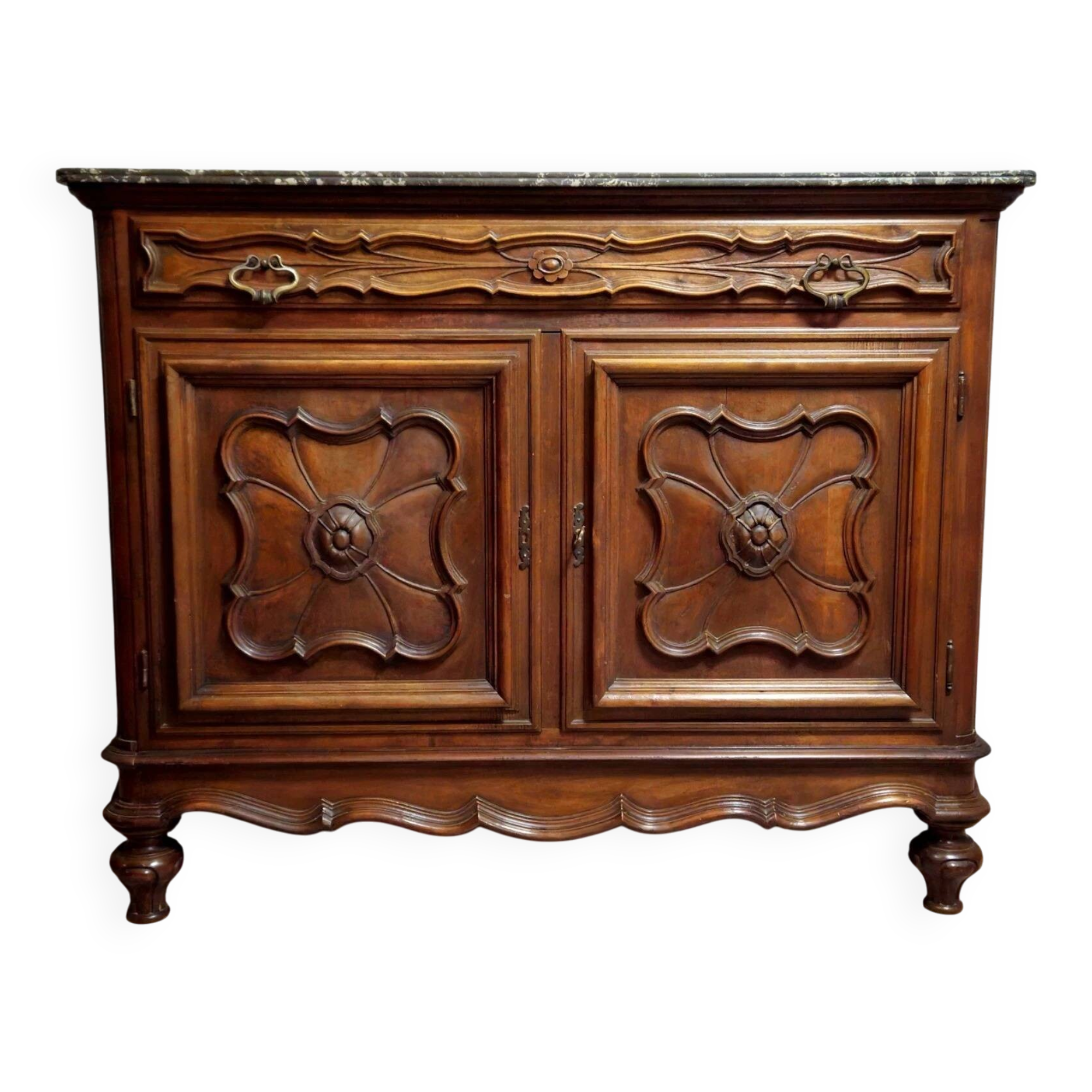 Buffet or sideboard with Venetian doors in Louis XV style made of walnut.