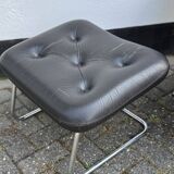 Fauteuil pivotant vintage Bramia avec repose-pieds