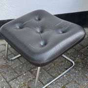 Fauteuil pivotant vintage Bramia avec repose-pieds