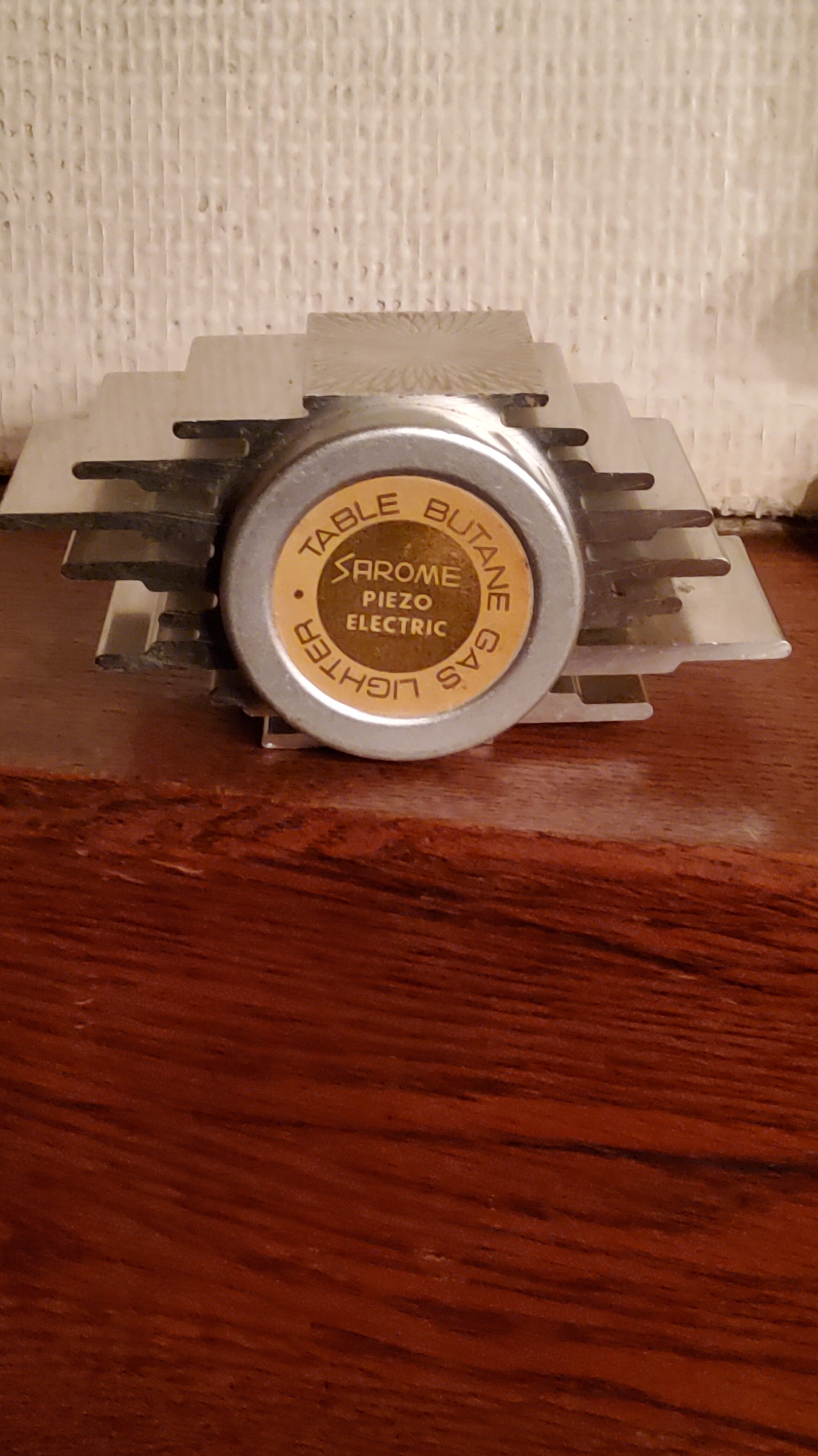 Briquet design japonais des années 70 Sarome Piezo Electric