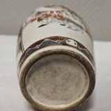 Set of three pieces of Japanese Satsuma-style ceramics.