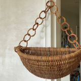 Basket to hang