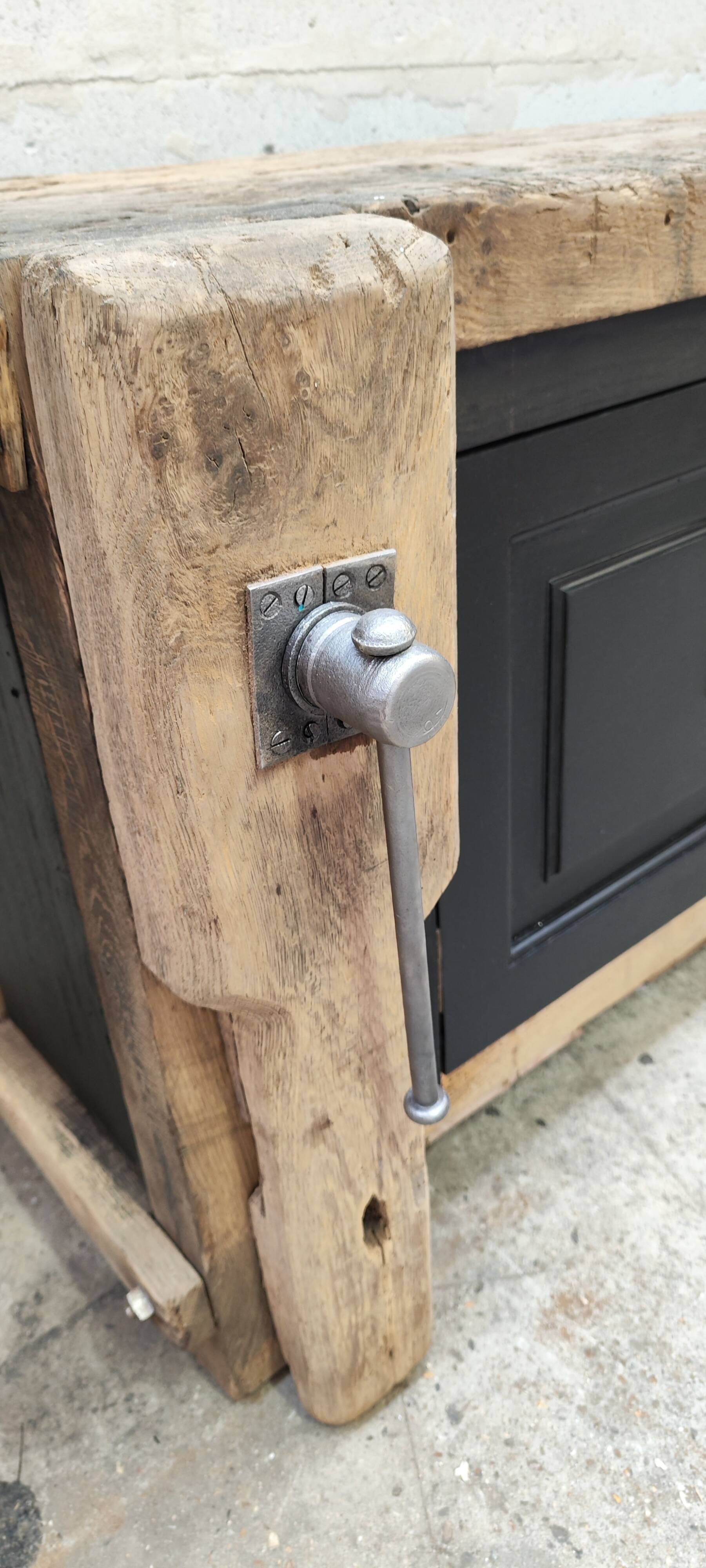 Lille workshop workbench, one door and four drawers