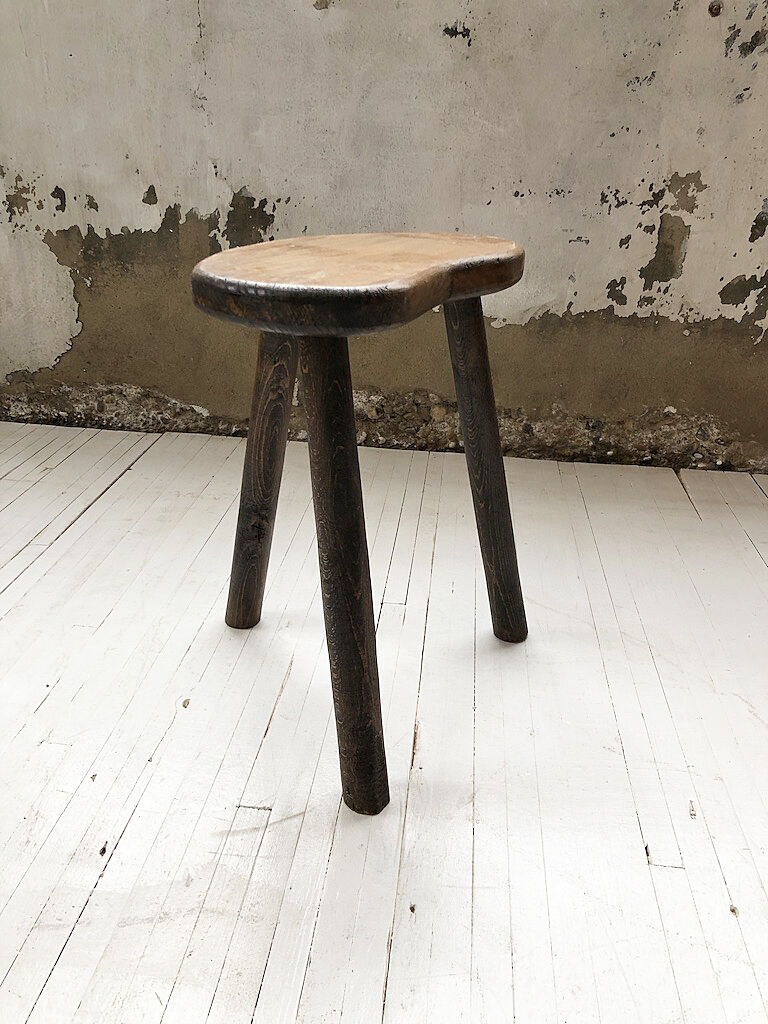 Handcrafted oak bean-shaped stool