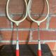Paire de raquettes de badminton anciennes en plastique et métal, 1970