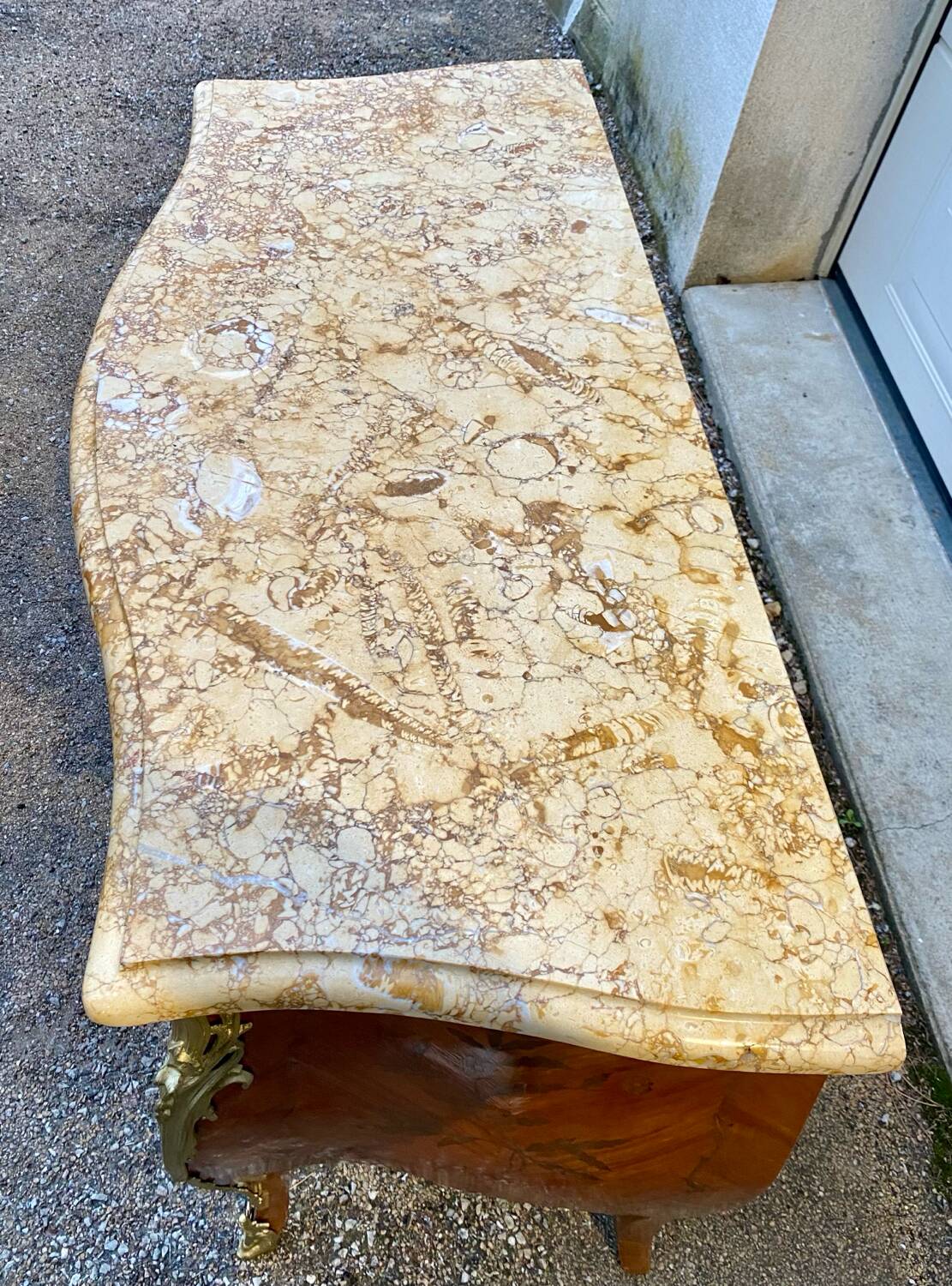 Commode Louis XV marqueterie bois de rose à 3 tiroirs