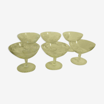 Coupes à champagne en cristal taille