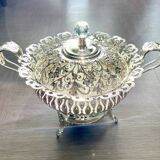 Freestanding Cake Stand