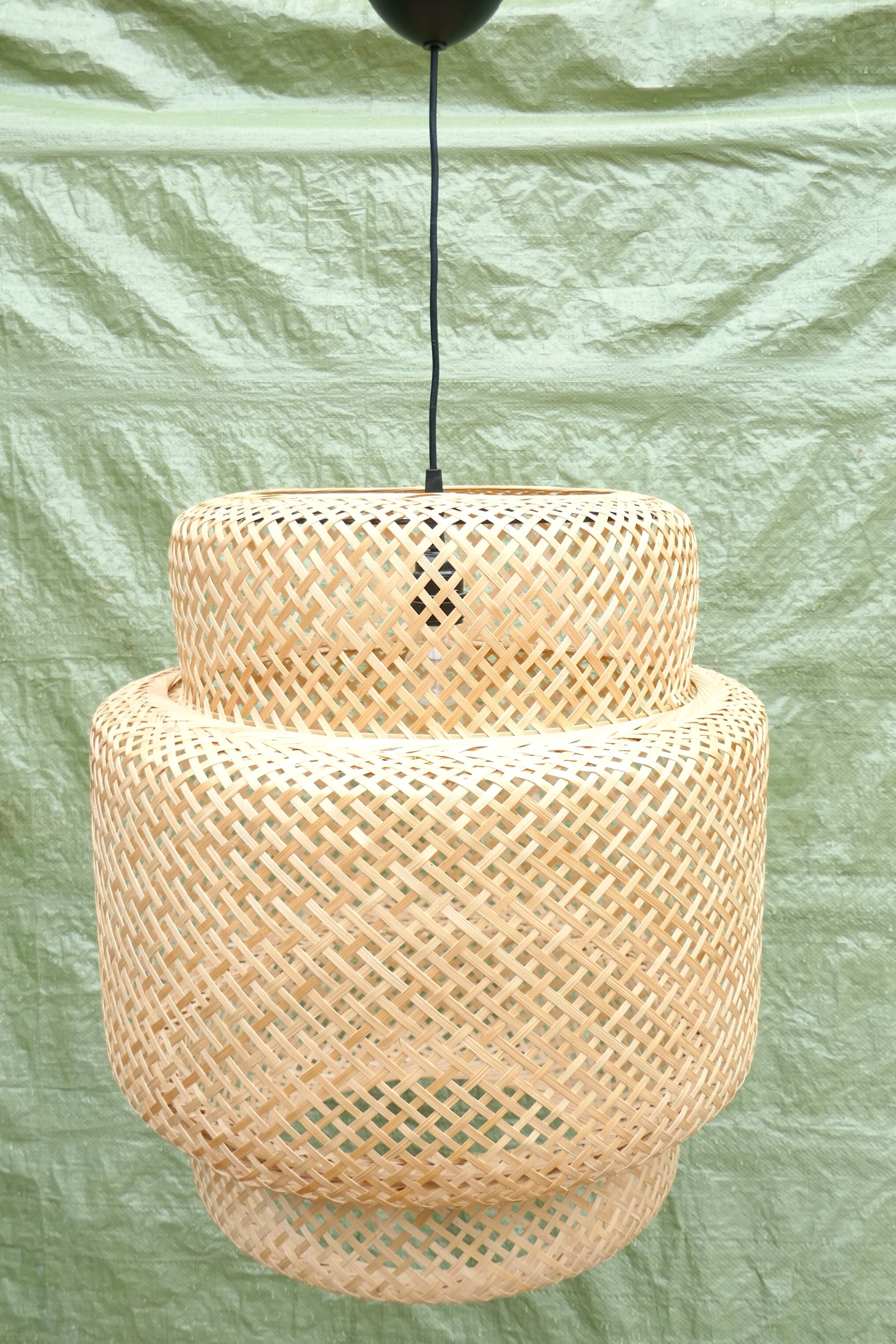 Lustre suspension en cannage Ikéa