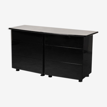 Chest of drawers in black lacquered wood of the 70
