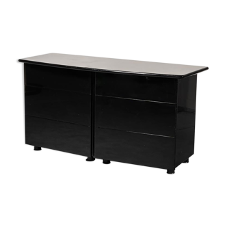 Chest of drawers in black lacquered wood of the 70