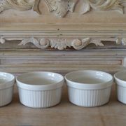 4 ramequins vintage en céramique blanche