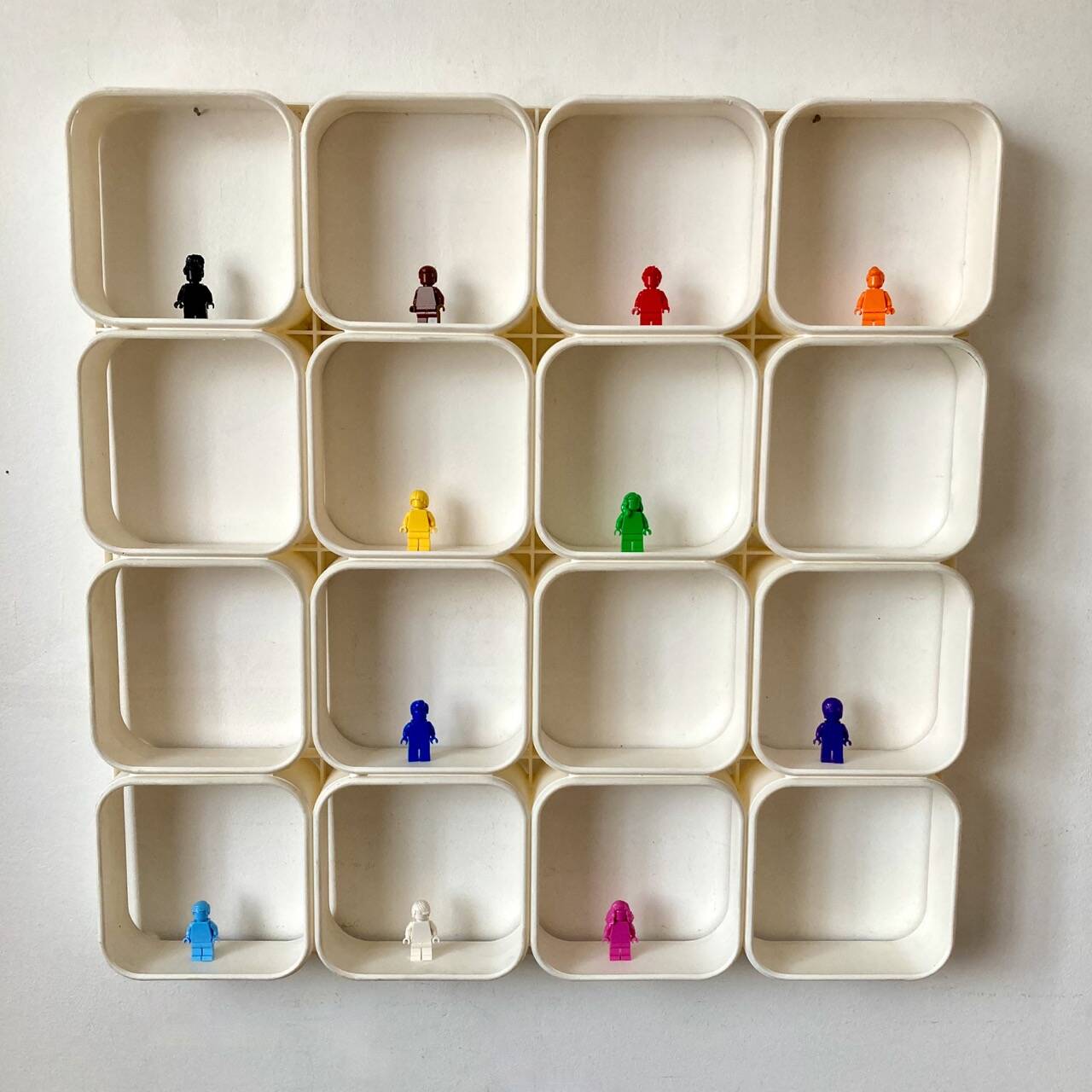 White plastic module shelf from the 70s