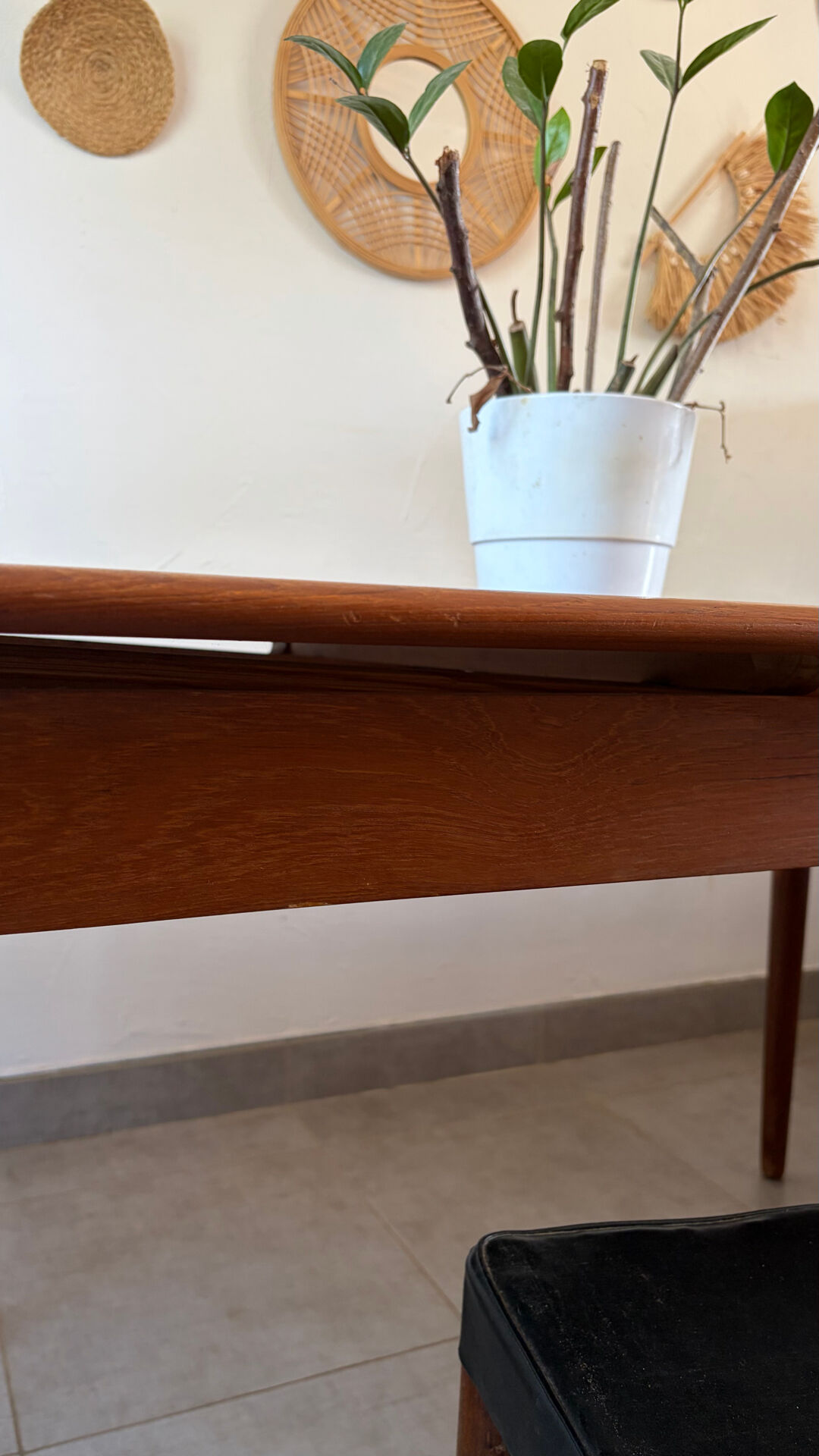 Scandinavian extendable table Andersen Johannes