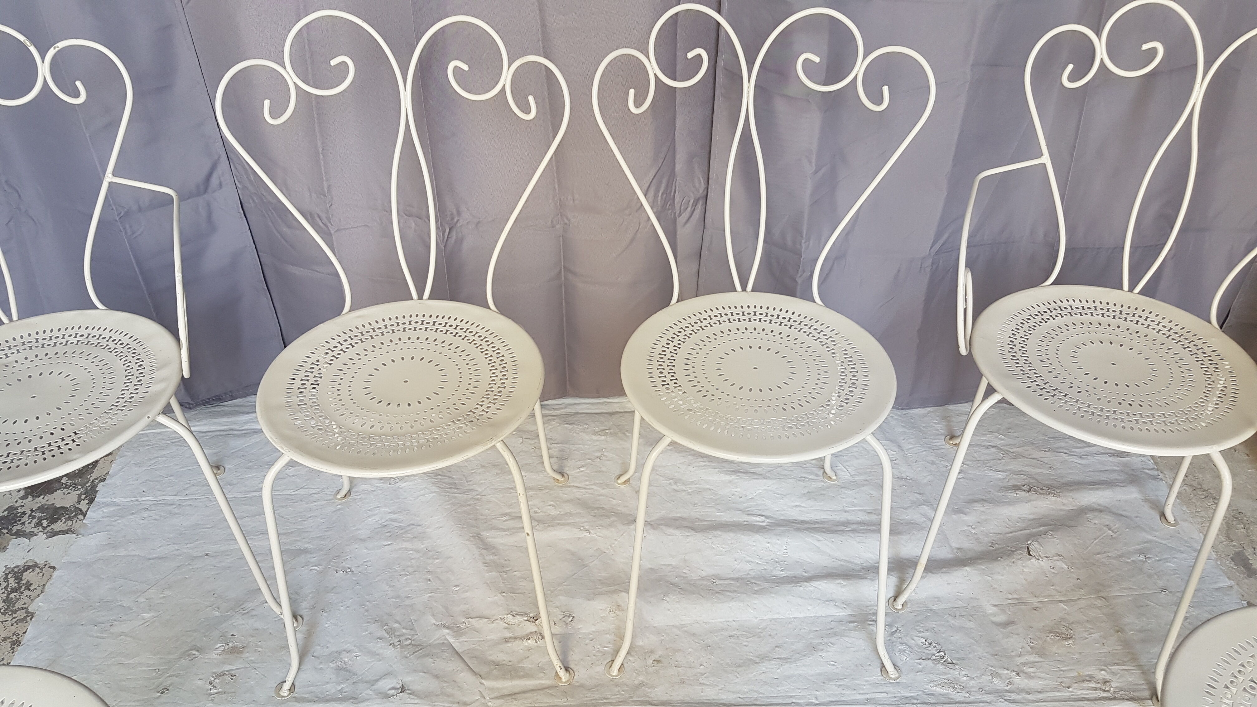 Lot of 6 metal garden seats