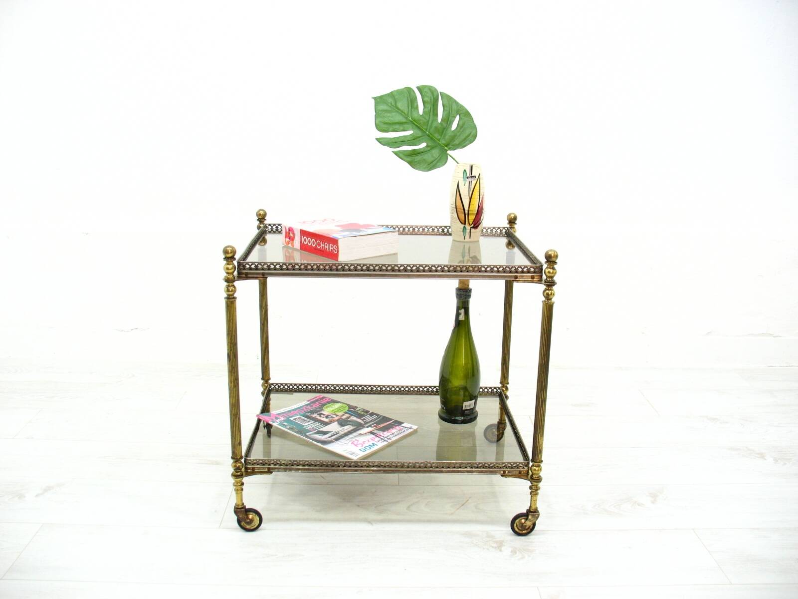Ensemble table haute et 4 chaises de bar en métal vert cactus Palavas