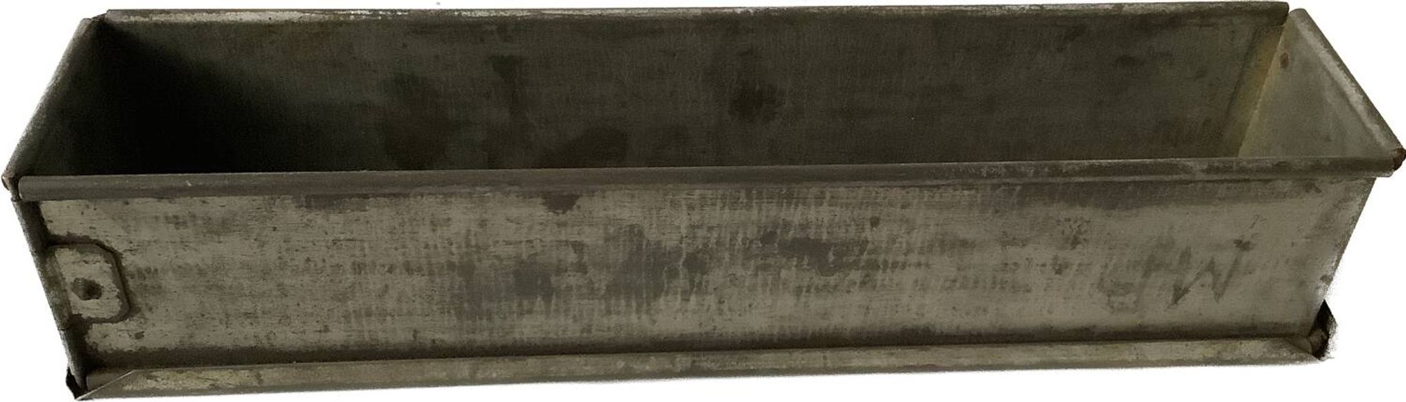 2 old pastry molds
