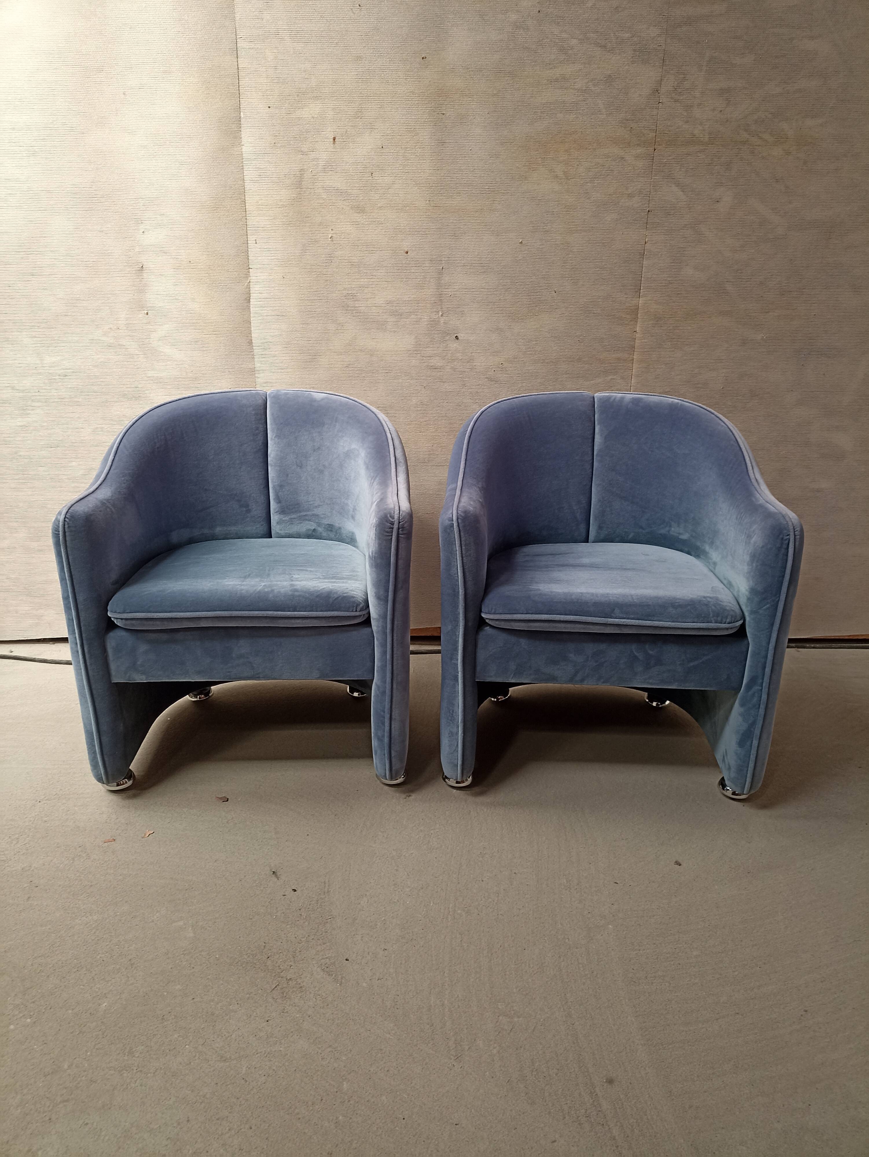 Pair of Italian design armchair