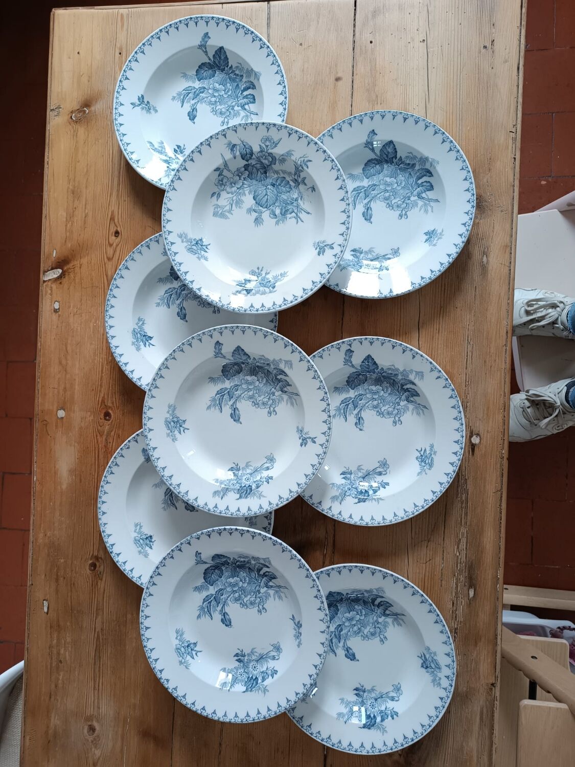 Set of 9 iron earth plates