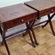 Paire de chevets de style Empire en acajou, bois de placage et finitions en laiton
