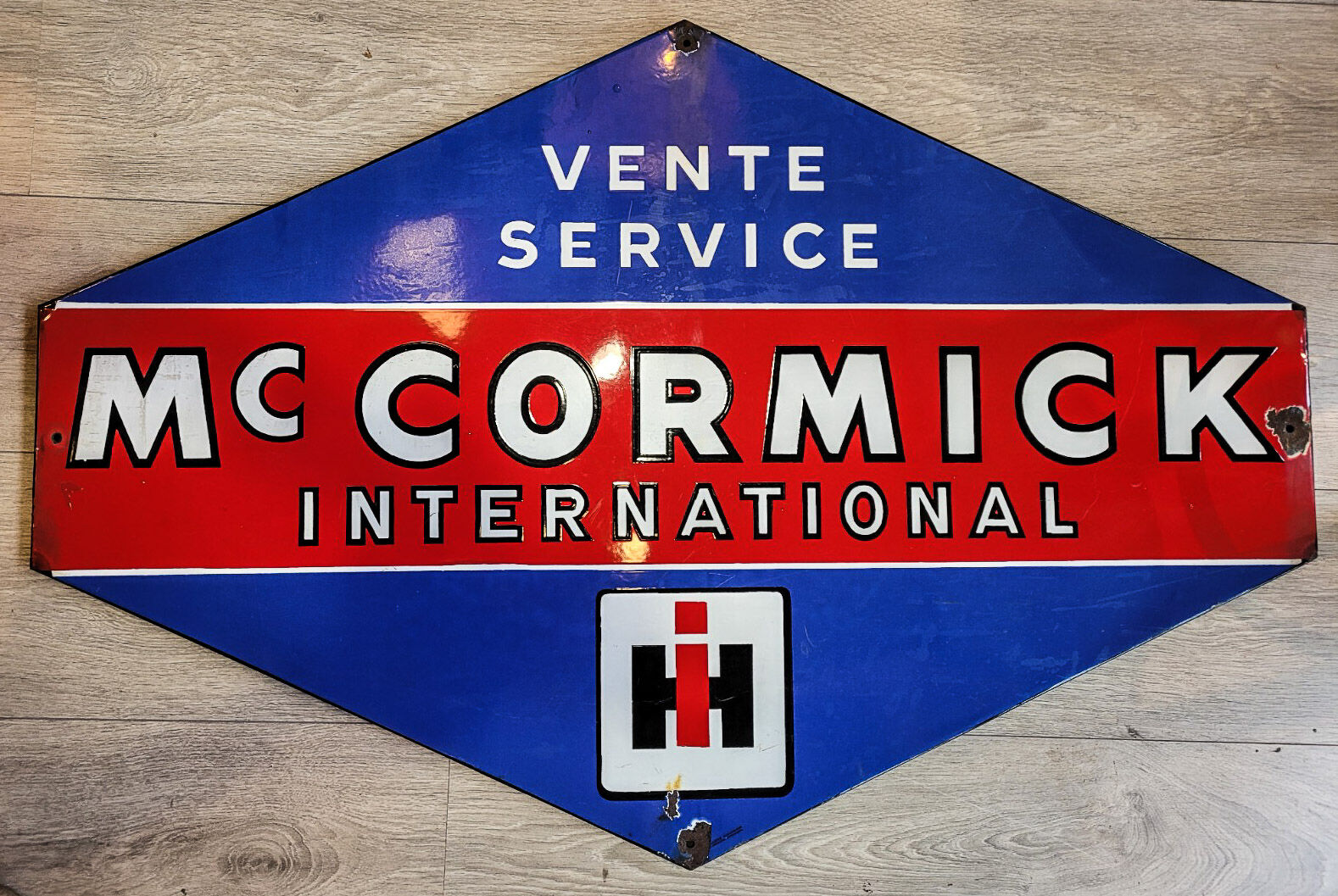 Enamelled plaque "mc cormick"