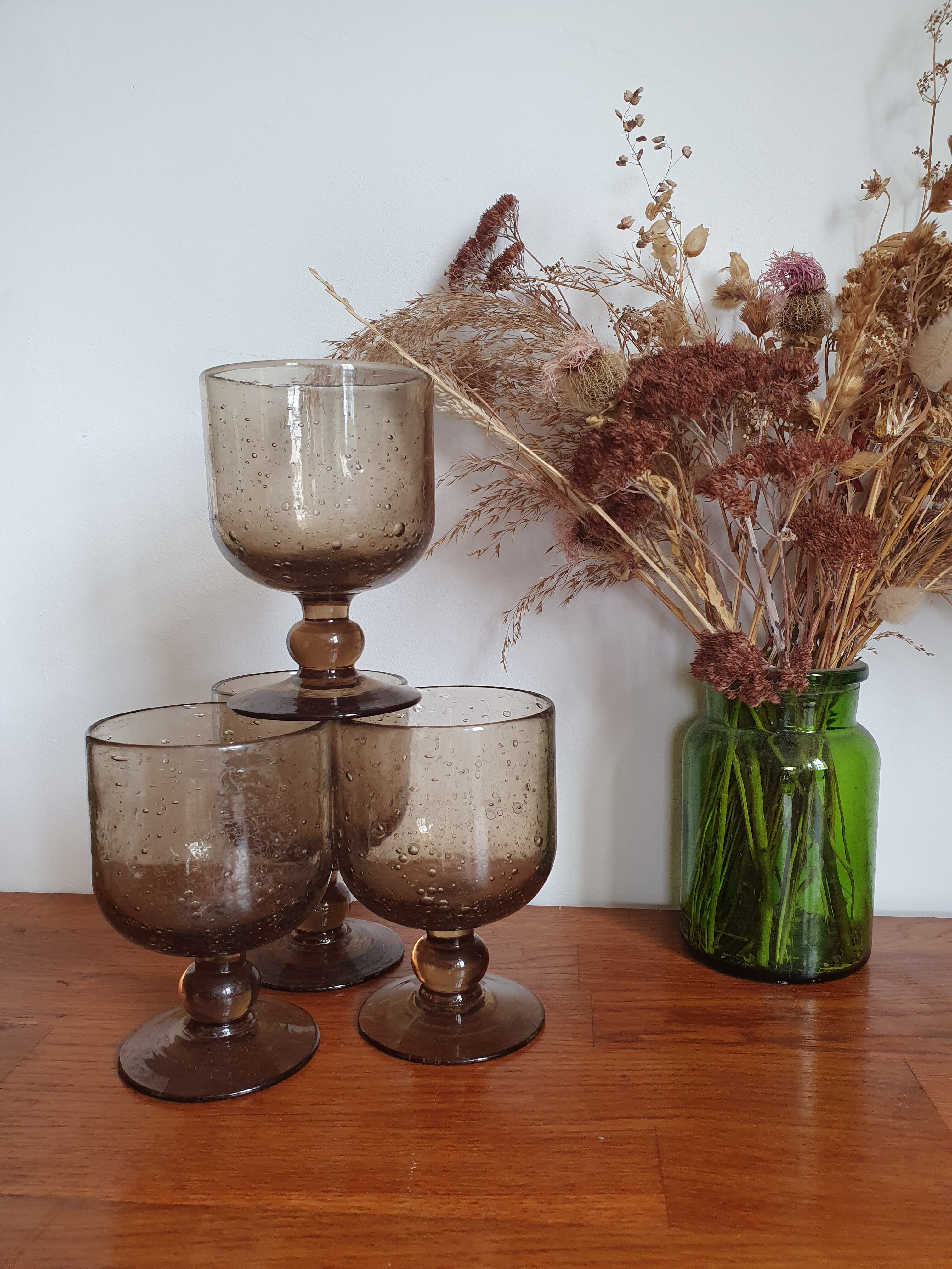 Amber glass foot glasses
