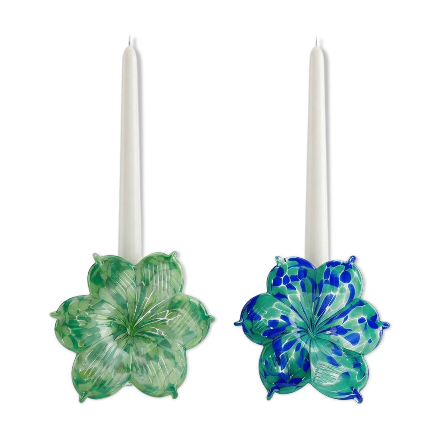 pair of flower candle holders in glass handmade in Italy.