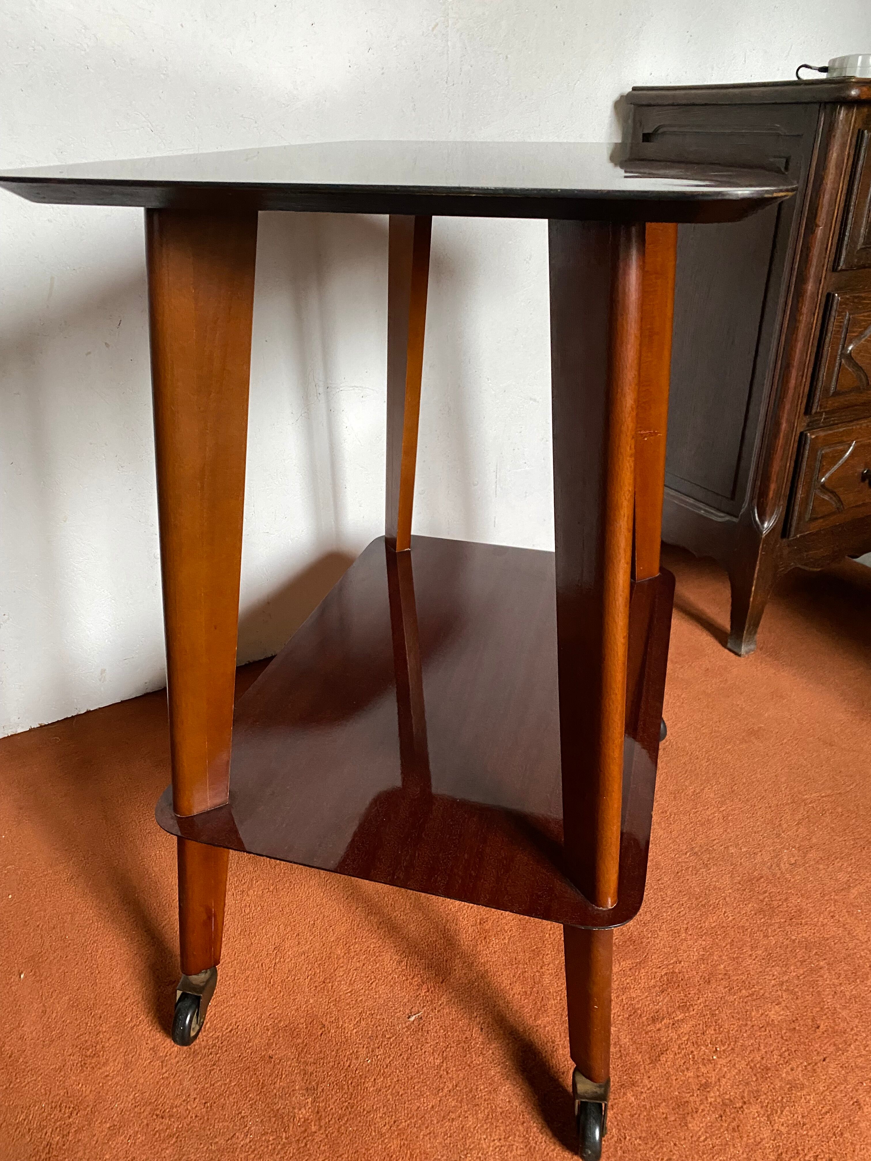 Table d'appoint