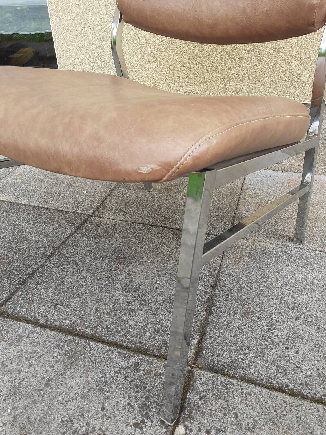 Vintage design armchair